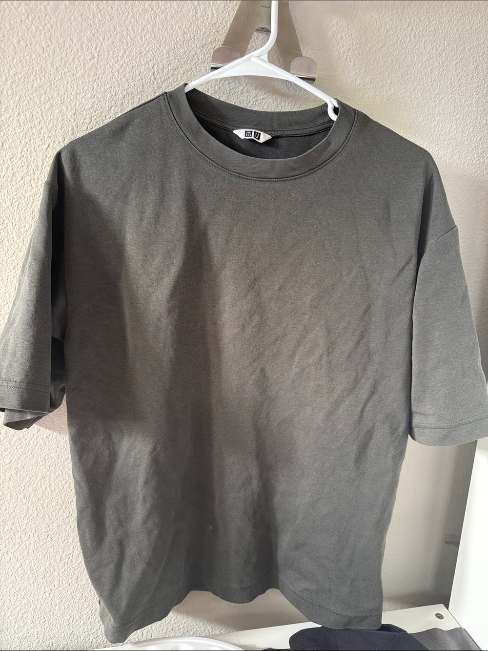 Uniqlo Men's Short Sleeve Crewneck T-Shirt - Charcoal